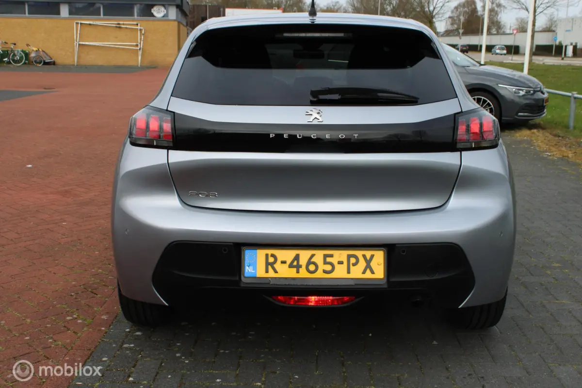 1.2 PureTech Active Pack, Pdc, Navi, Cruise, App connect, Airco, 16 inch Lmv.