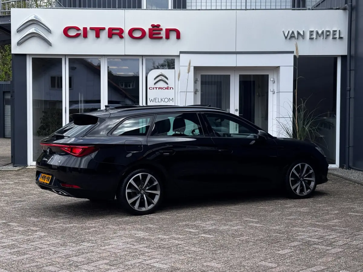 1.5 eTSI FR Business Intense 150 PK | Schuif-Kantel Dak | NL-Auto | Camera | Beats Audio | Virtual Cockpit