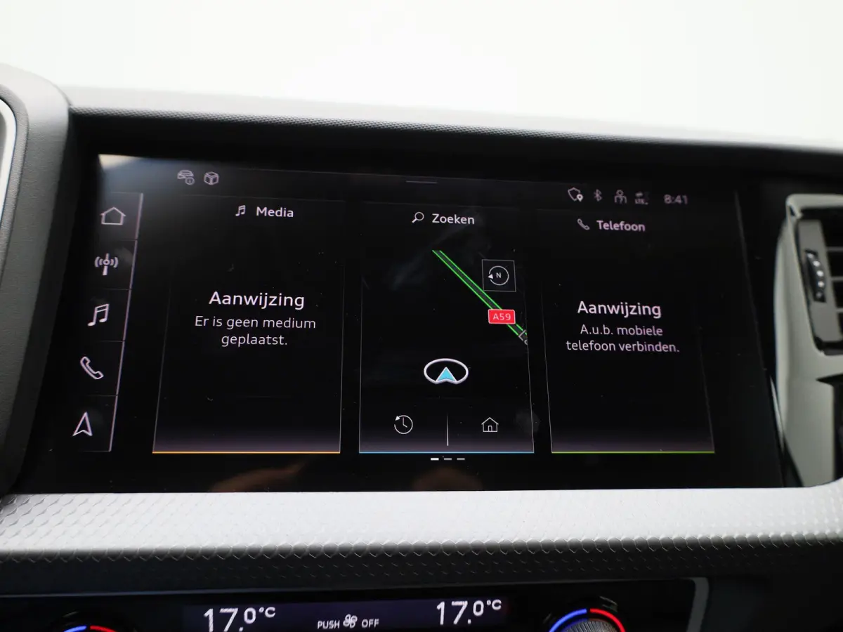 30 TFSI Advanced edition 116 PK l Adaptive cruise control l Navigatie l Climate control l Stoelverwarming l LED-koplampen l Apple Carplay / Android Auto l Privacy glas l Optiekpakket zwart p