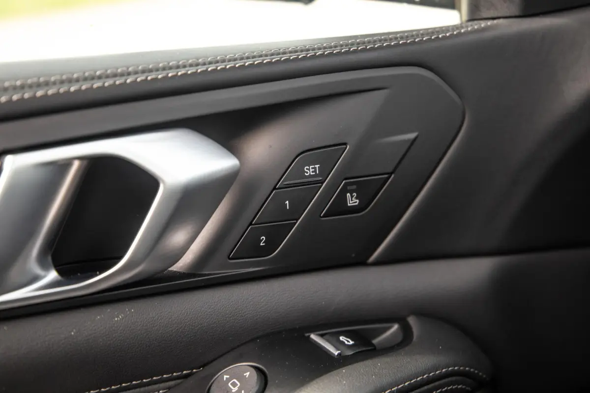 xDrive45e High Executive SKY LOUNGE / LASER / 4 WIELSTURING / DIMAND POOK / LEDER / MAXTON / M PAKKET