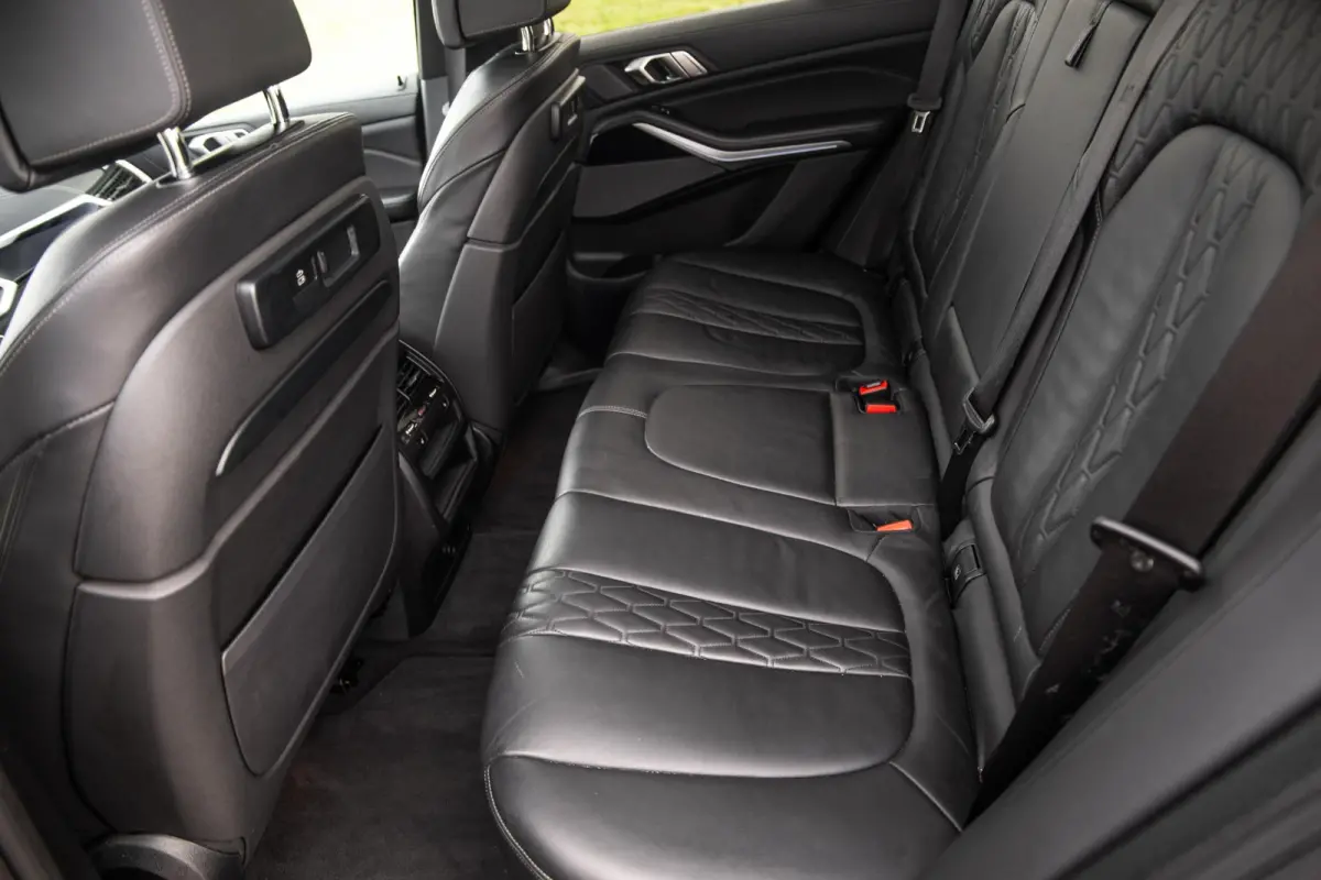 xDrive45e High Executive SKY LOUNGE / LASER / 4 WIELSTURING / DIMAND POOK / LEDER / MAXTON / M PAKKET
