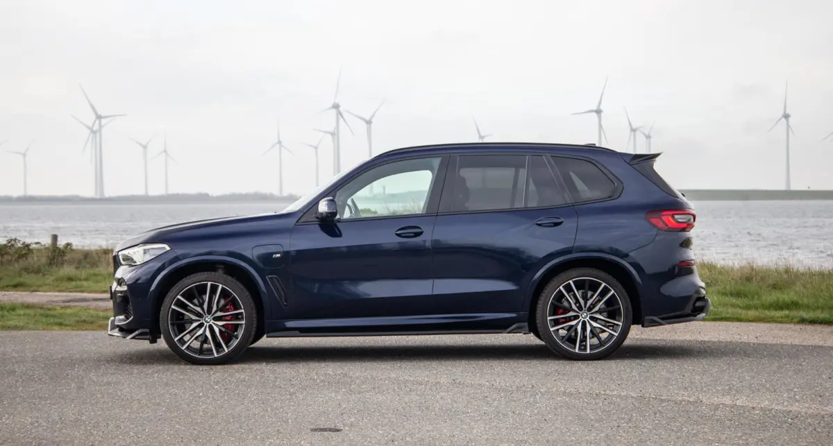 xDrive45e High Executive SKY LOUNGE / LASER / 4 WIELSTURING / DIMAND POOK / LEDER / MAXTON / M PAKKET