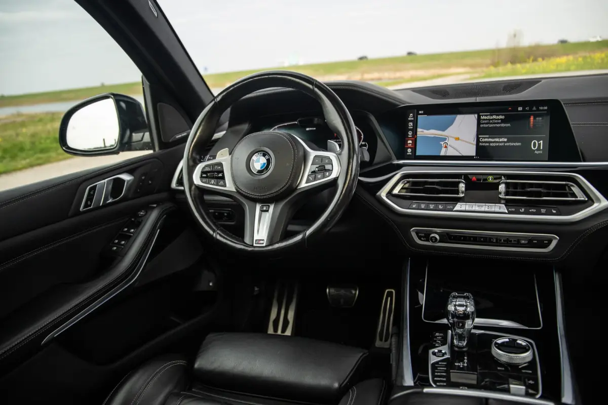 xDrive45e High Executive SKY LOUNGE / LASER / 4 WIELSTURING / DIMAND POOK / LEDER / MAXTON / M PAKKET
