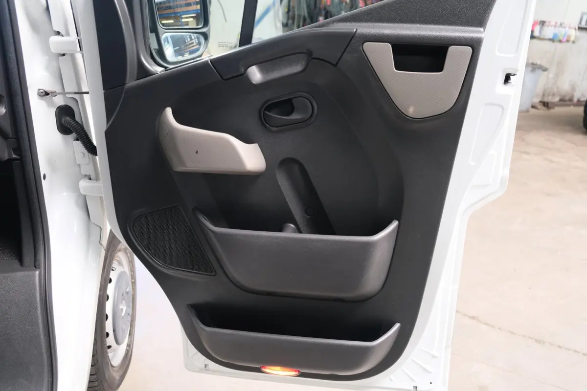 T28 2.3 dCi Eco 9p - Airco, Trekhaak.