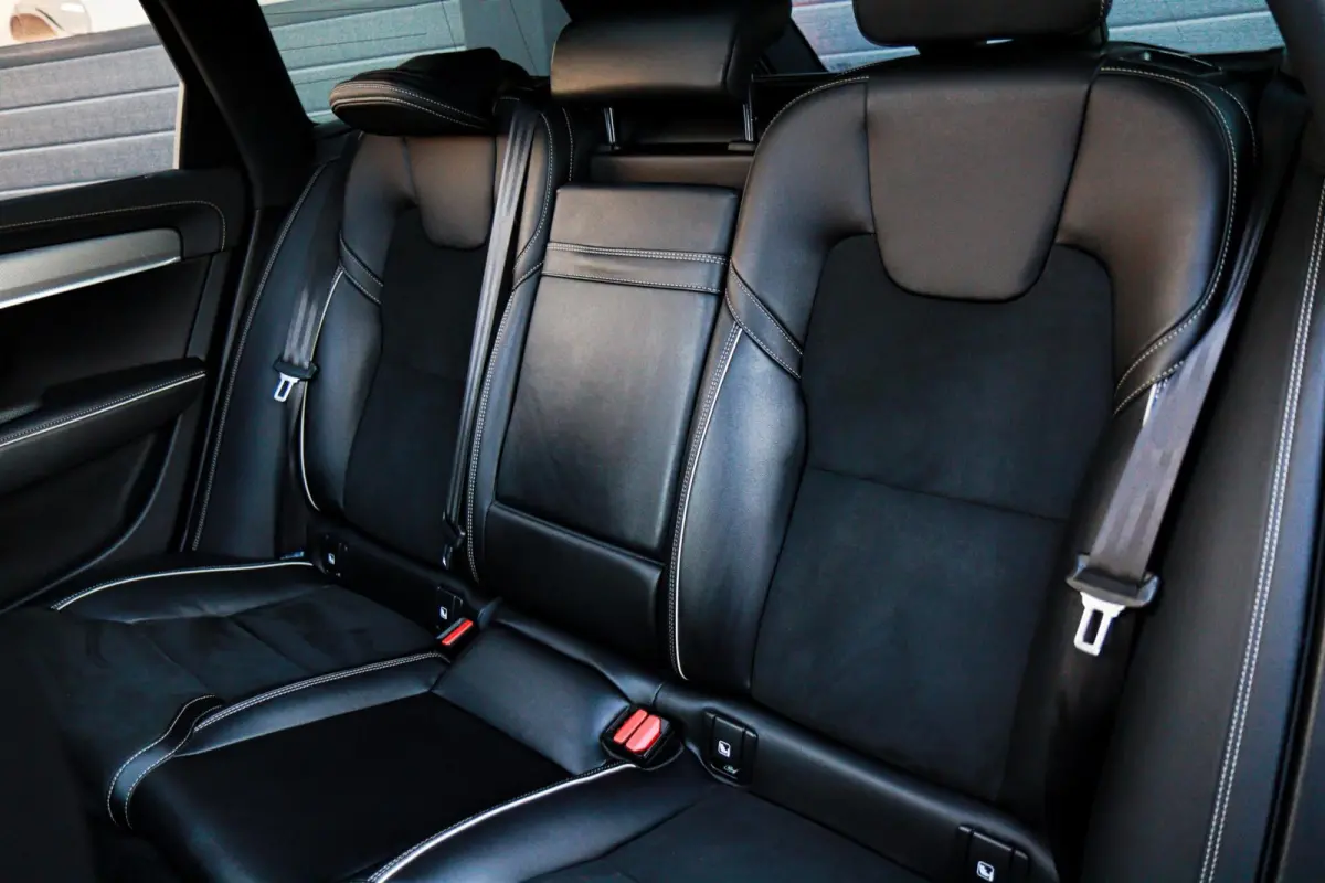 2.0 T6 Plug-in hybrid AWD R-Design /LED/PANODAK/HARMAN-KARDON/360 CAMERA/STOEL+STUURVERW./KEYLESS!