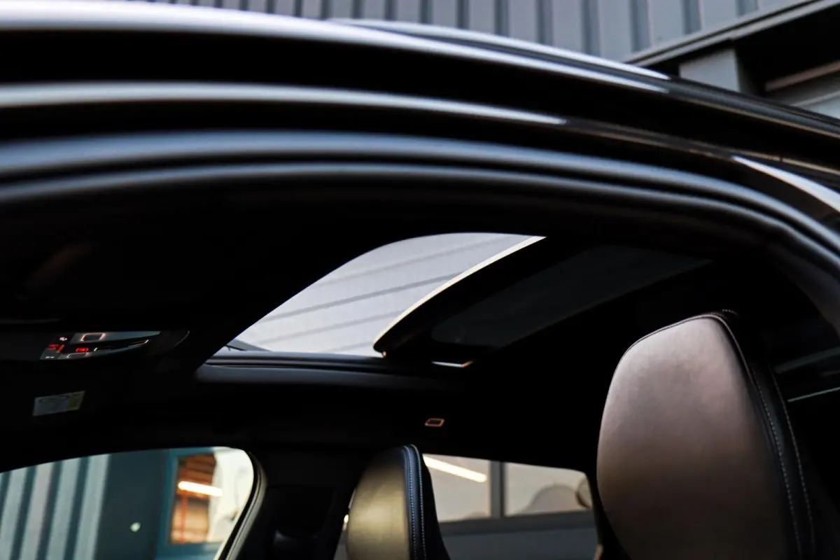 2.0 T6 Plug-in hybrid AWD R-Design /LED/PANODAK/HARMAN-KARDON/360 CAMERA/STOEL+STUURVERW./KEYLESS!