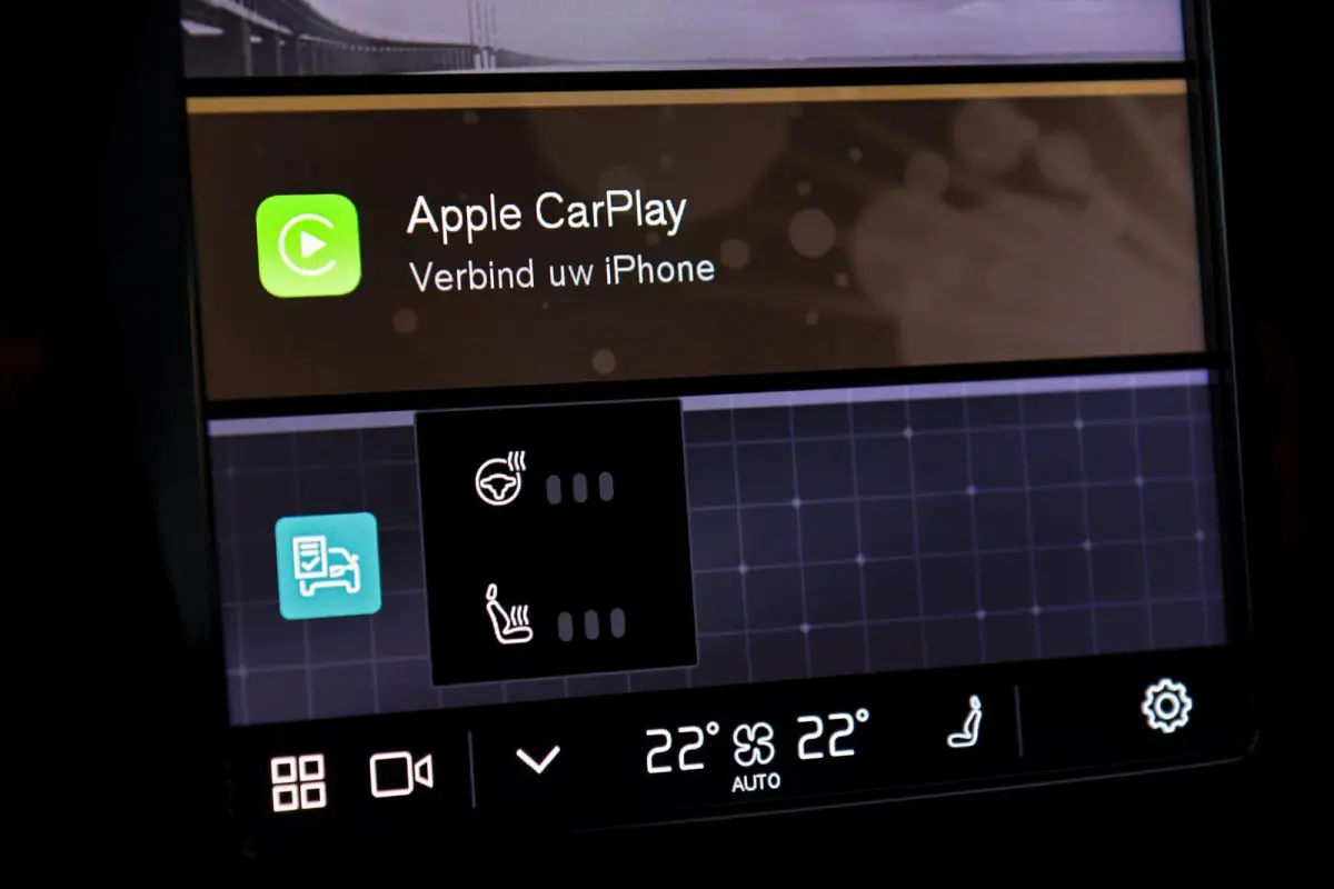 2.0 T6 Plug-in hybrid AWD R-Design /LED/PANODAK/HARMAN-KARDON/360 CAMERA/STOEL+STUURVERW./KEYLESS!