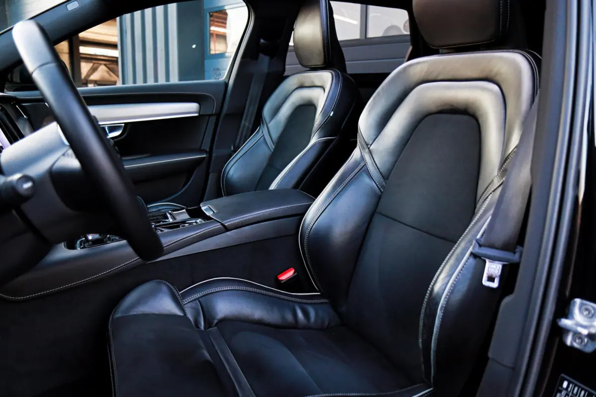 2.0 T6 Plug-in hybrid AWD R-Design /LED/PANODAK/HARMAN-KARDON/360 CAMERA/STOEL+STUURVERW./KEYLESS!