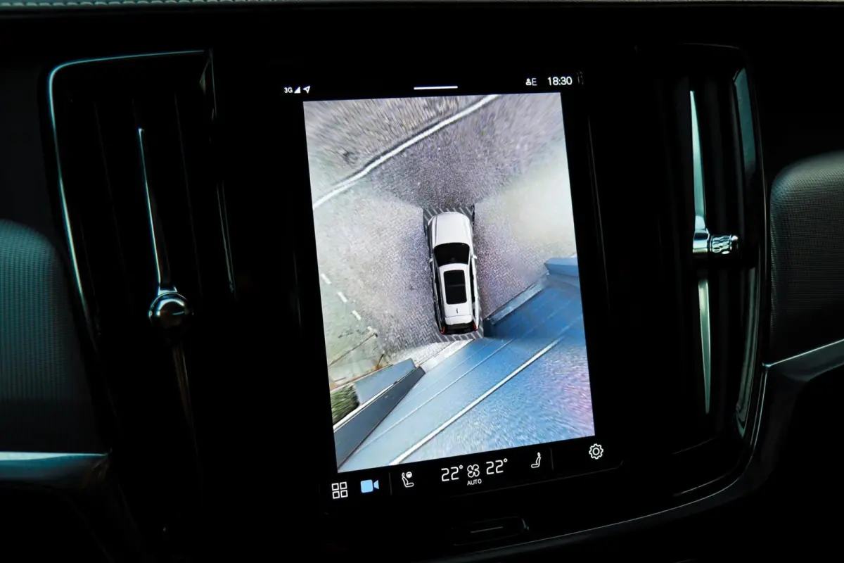 2.0 T6 Plug-in hybrid AWD R-Design /LED/PANODAK/HARMAN-KARDON/360 CAMERA/STOEL+STUURVERW./KEYLESS!