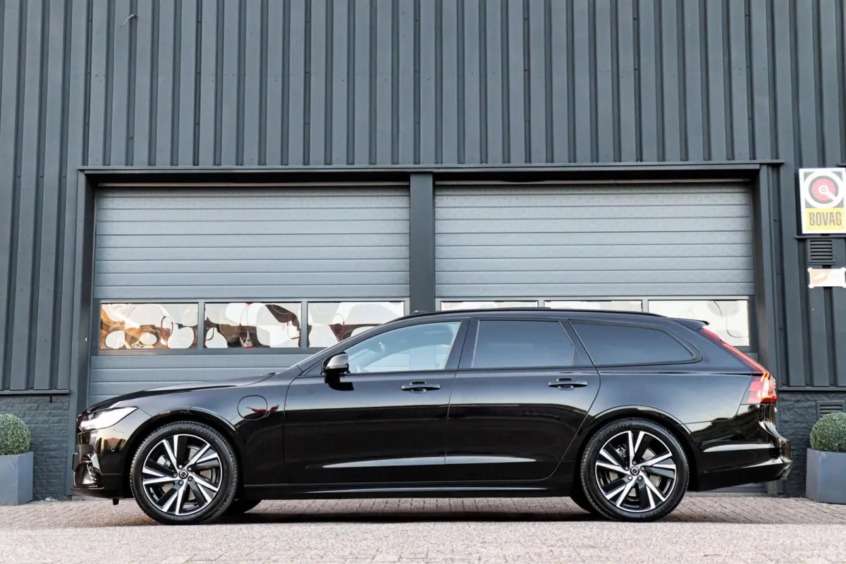 2.0 T6 Plug-in hybrid AWD R-Design /LED/PANODAK/HARMAN-KARDON/360 CAMERA/STOEL+STUURVERW./KEYLESS!