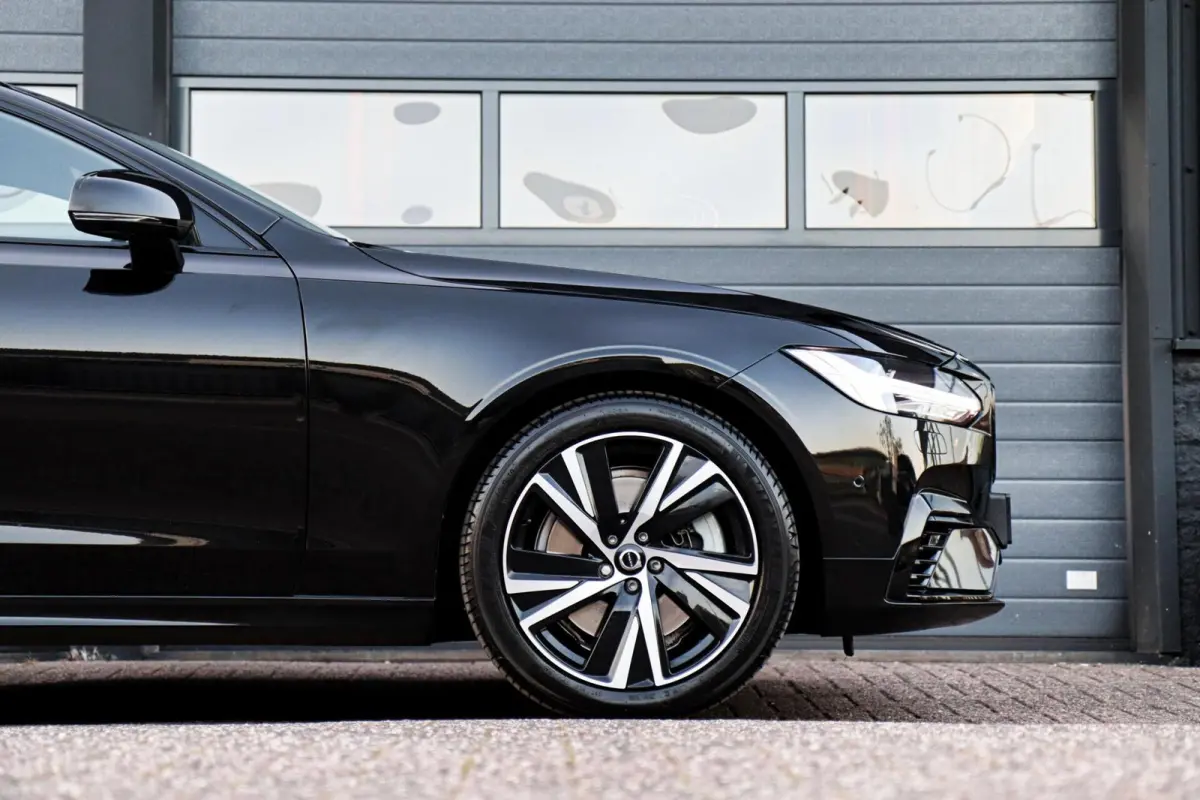 2.0 T6 Plug-in hybrid AWD R-Design /LED/PANODAK/HARMAN-KARDON/360 CAMERA/STOEL+STUURVERW./KEYLESS!