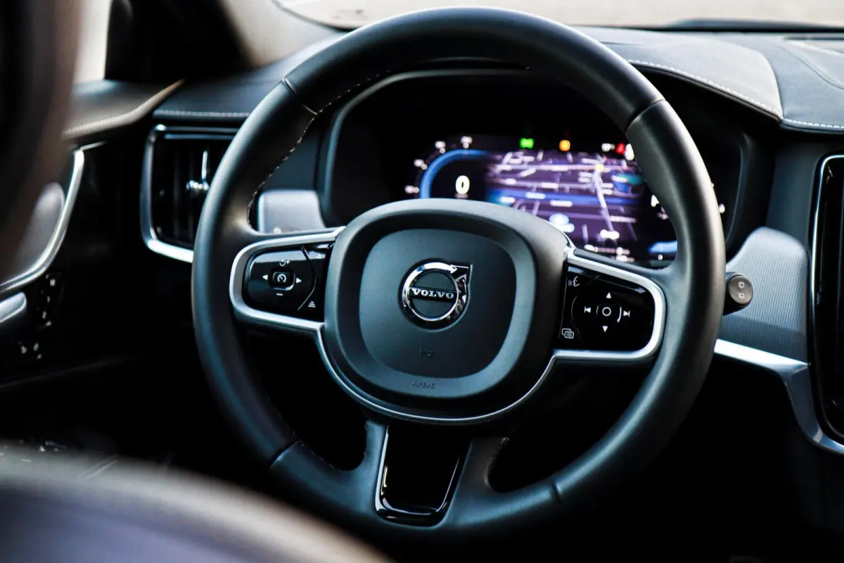 2.0 T6 Plug-in hybrid AWD R-Design /LED/PANODAK/HARMAN-KARDON/360 CAMERA/STOEL+STUURVERW./KEYLESS!