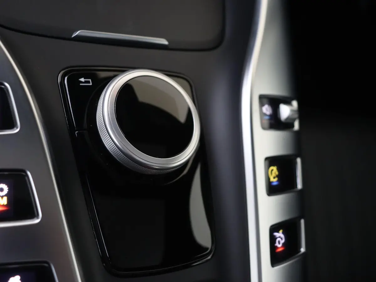 4.0 S Premium /Distronic /Memory /Digitale cockpit /Burmester /AMG Ride control