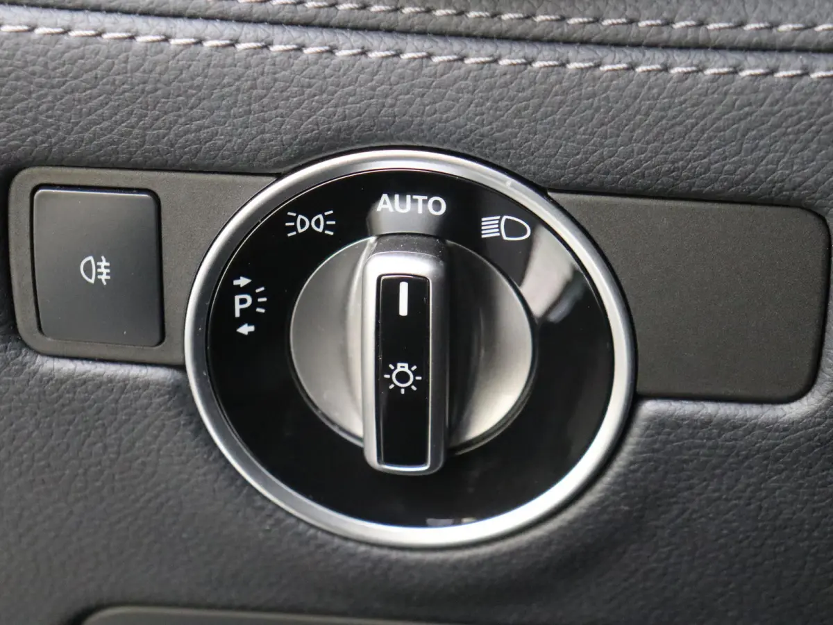 4.0 S Premium /Distronic /Memory /Digitale cockpit /Burmester /AMG Ride control