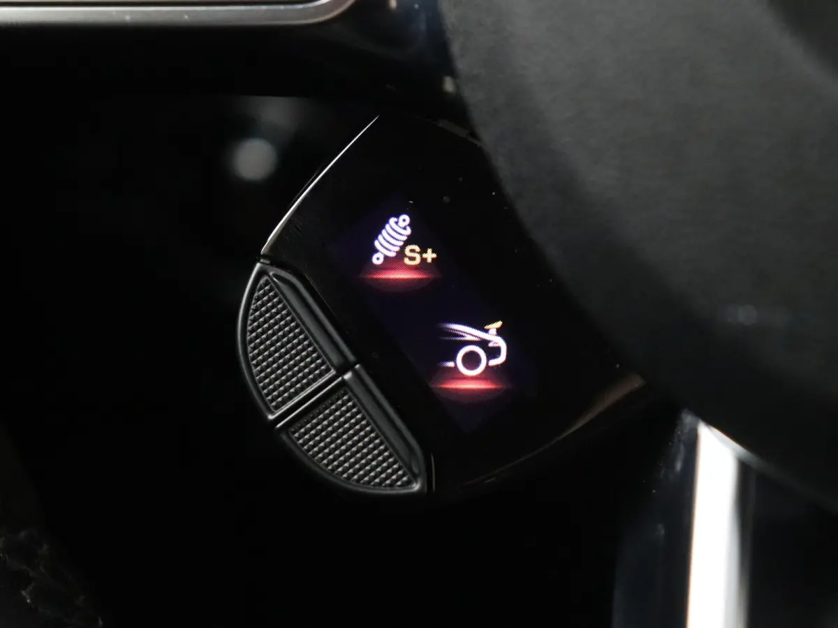 4.0 S Premium /Distronic /Memory /Digitale cockpit /Burmester /AMG Ride control