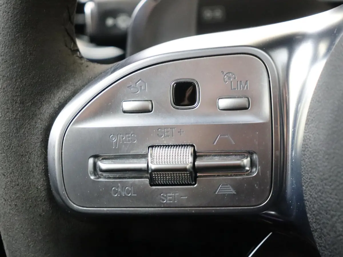 4.0 S Premium /Distronic /Memory /Digitale cockpit /Burmester /AMG Ride control