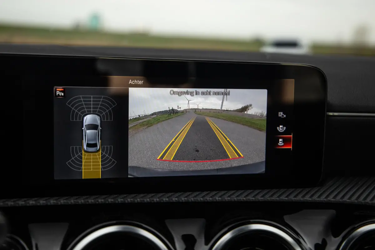 250 e Business Line AUTOMAAT / LEDER / CRUISE CONTROLE / CAMERA / CARPLAY