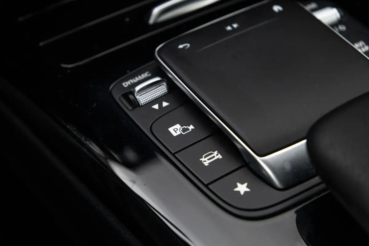 250 e Business Line AUTOMAAT / LEDER / CRUISE CONTROLE / CAMERA / CARPLAY