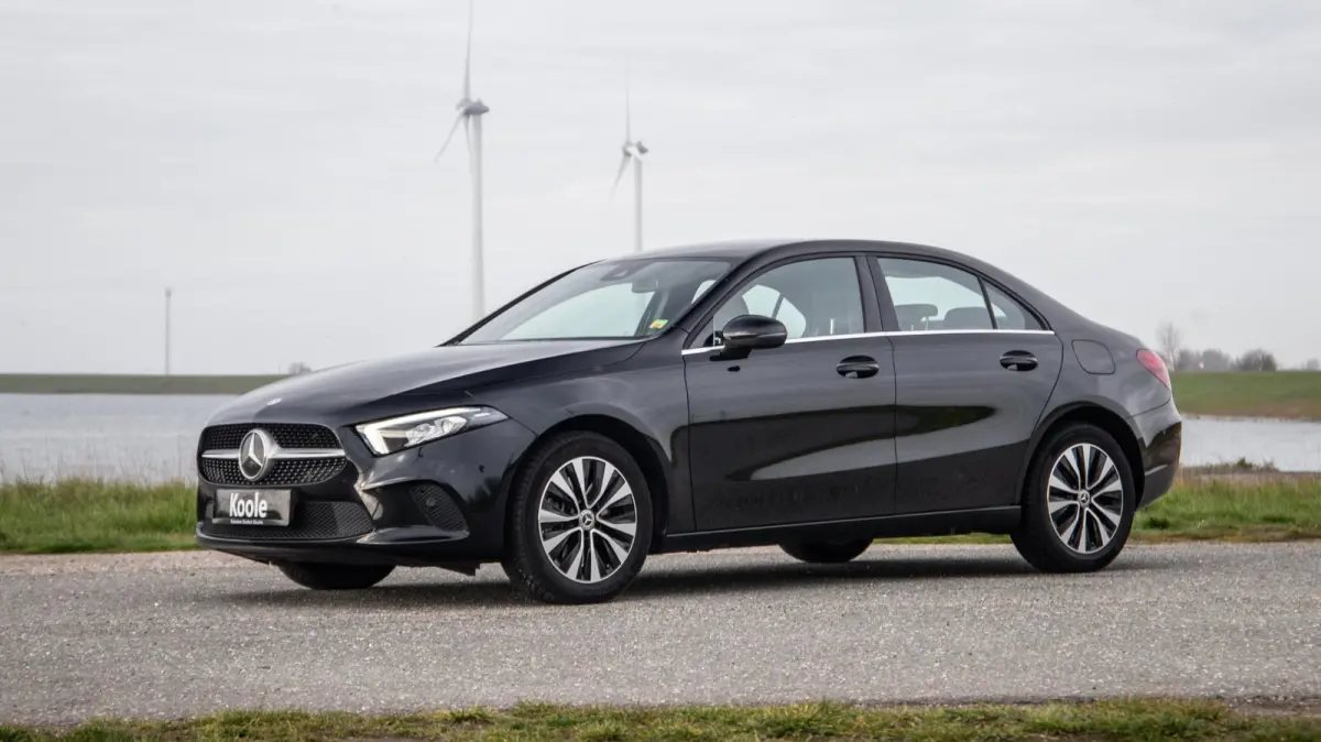 250 e Business Line AUTOMAAT / LEDER / CRUISE CONTROLE / CAMERA / CARPLAY