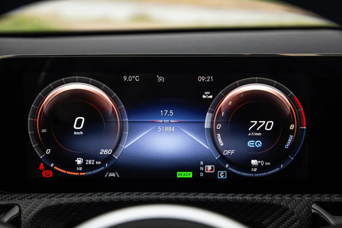 250 e Business Line AUTOMAAT / LEDER / CRUISE CONTROLE / CAMERA / CARPLAY
