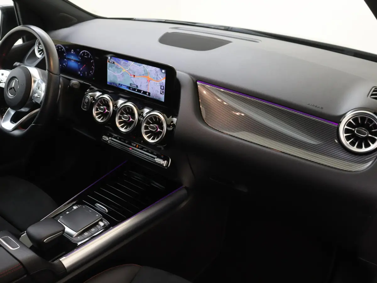 180 Business Solution AMG /Panoramadak /19 Inch /Nightpakket