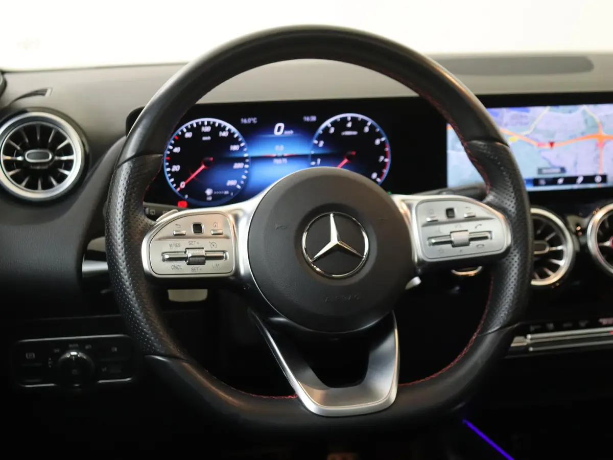 180 Business Solution AMG /Panoramadak /19 Inch /Nightpakket