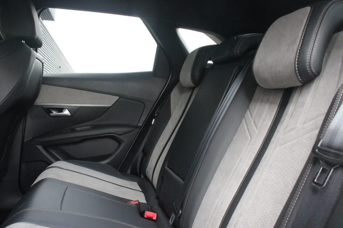 1.6 HYbrid4 300PK GT PACK BUSINESS | CAMERA VOOR + ACHTER | APPLE CARPLAY/ANDROID AUTO | ELEKTRISCH BEDIENBARE ACHTERKLEP | ADAPTIVE CRUISE CONTROL | 18" LICHTMETALEN VELGEN | FULL LED KOPLA