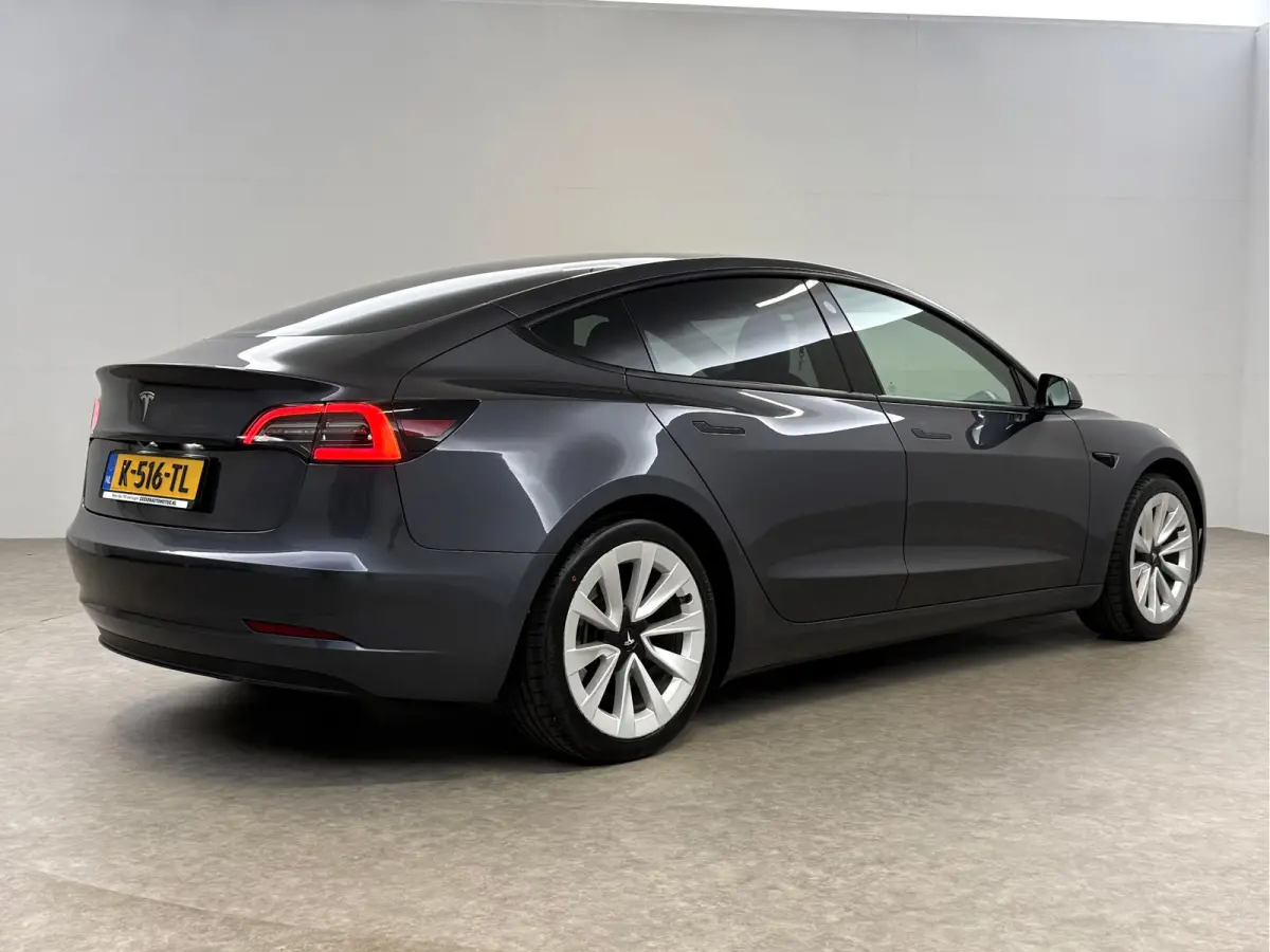Standard RWD Plus 60 kWh | Autopilot | Snelladen | SOH 89% | Pano | Camera | Memory | Navi | Stoelverw.
