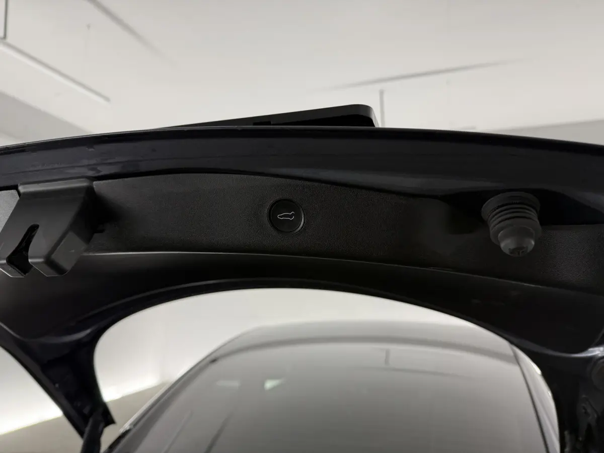 Standard RWD Plus 60 kWh | Autopilot | Snelladen | SOH 89% | Pano | Camera | Memory | Navi | Stoelverw.