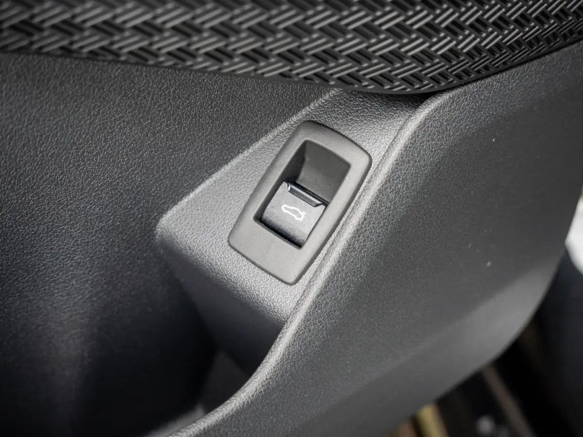 xDrive25e | M Sportpakket | Comfort Pack | Harman-Kardon | Stuurwielrand verwarmd | Comfort Access | Achteruitrijcamera | Panoramadak | Trekhaak
