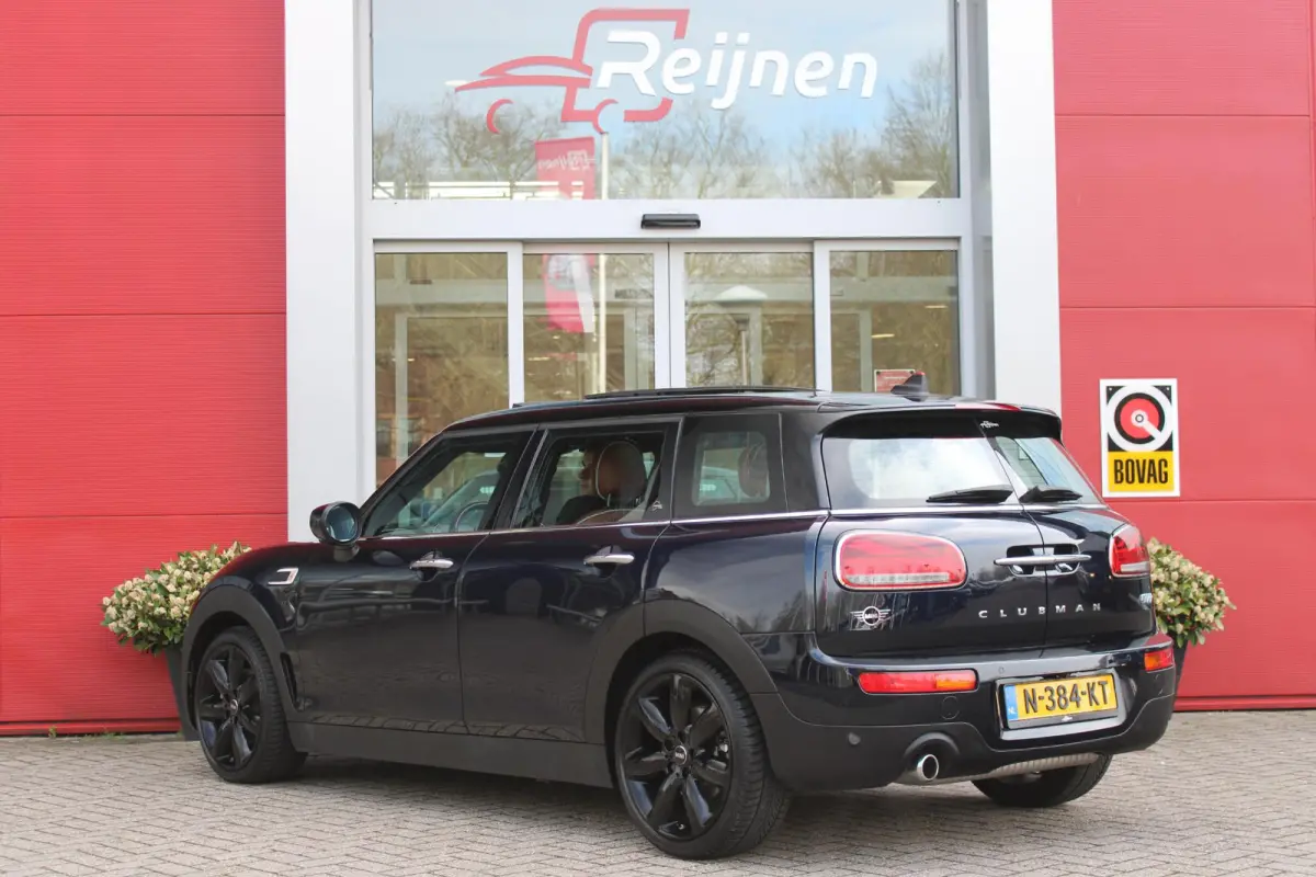 1.5 136PK AUTOMAAT COOPER RICHMOND PARK EDITION | PANORAMISCH SCHUIF/KANTEL DAK | FULL LEDEREN BEKLEDING "CHESTER MALT BROWN" | ACHTERUITRIJ CAMERA | PARKEERSENSOREN ACHTER | FULL LED KOPLAM