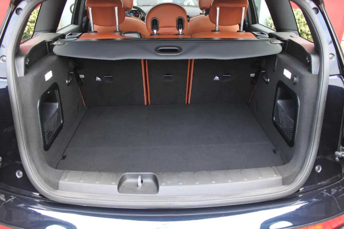 1.5 136PK AUTOMAAT COOPER RICHMOND PARK EDITION | PANORAMISCH SCHUIF/KANTEL DAK | FULL LEDEREN BEKLEDING "CHESTER MALT BROWN" | ACHTERUITRIJ CAMERA | PARKEERSENSOREN ACHTER | FULL LED KOPLAM