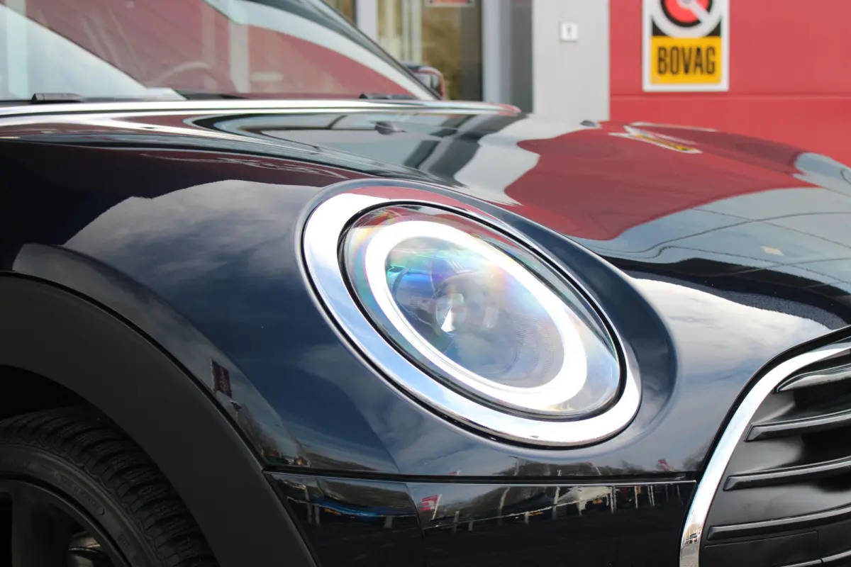 1.5 136PK AUTOMAAT COOPER RICHMOND PARK EDITION | PANORAMISCH SCHUIF/KANTEL DAK | FULL LEDEREN BEKLEDING "CHESTER MALT BROWN" | ACHTERUITRIJ CAMERA | PARKEERSENSOREN ACHTER | FULL LED KOPLAM