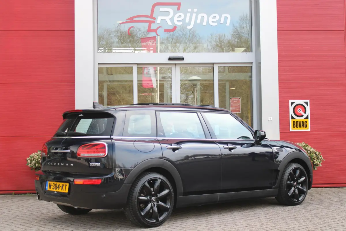 1.5 136PK AUTOMAAT COOPER RICHMOND PARK EDITION | PANORAMISCH SCHUIF/KANTEL DAK | FULL LEDEREN BEKLEDING "CHESTER MALT BROWN" | ACHTERUITRIJ CAMERA | PARKEERSENSOREN ACHTER | FULL LED KOPLAM