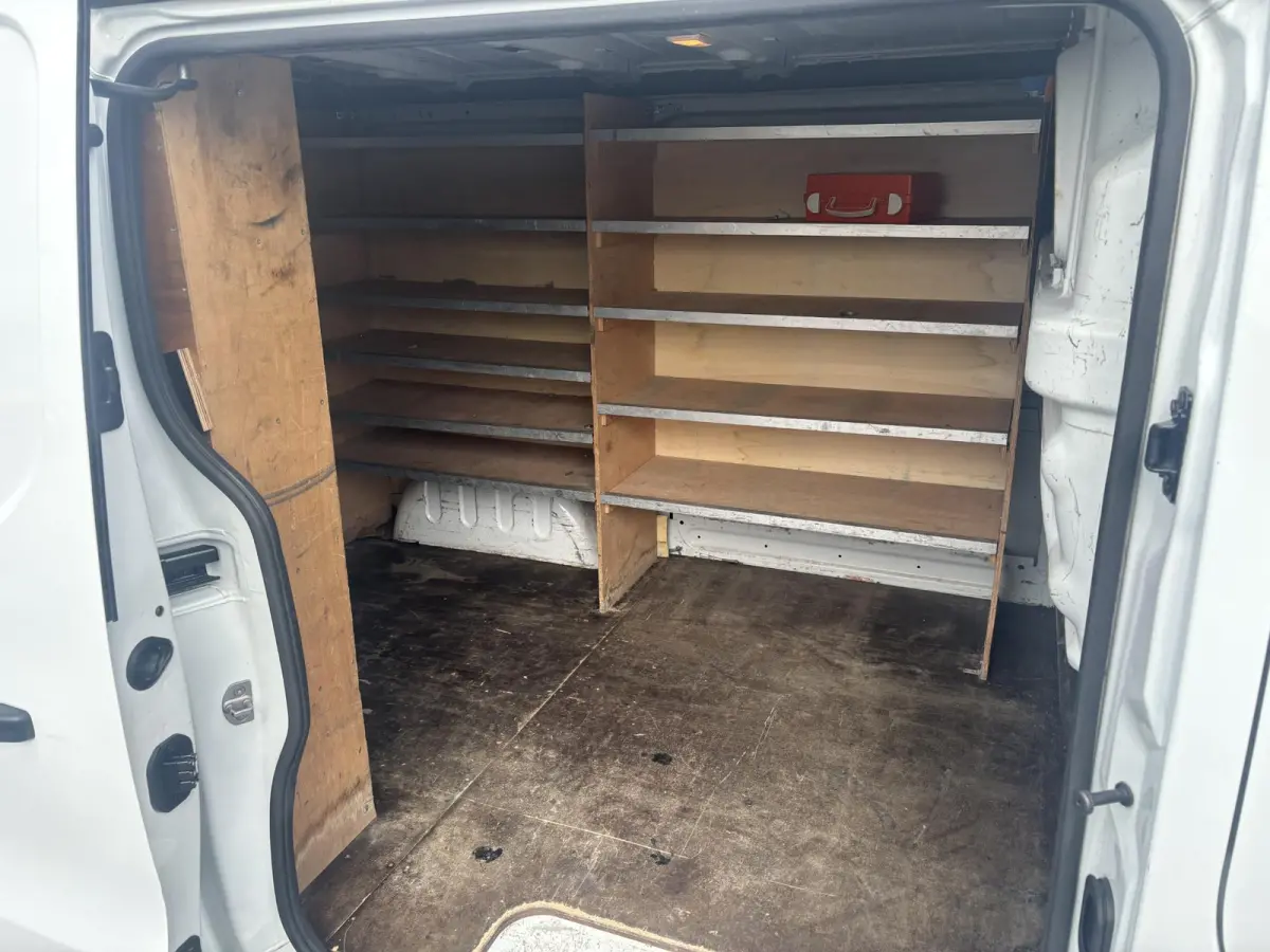 1.6 dCi L1H1*3-PERS*A/C*CRUISE*HAAK*CAM*IMP.*
