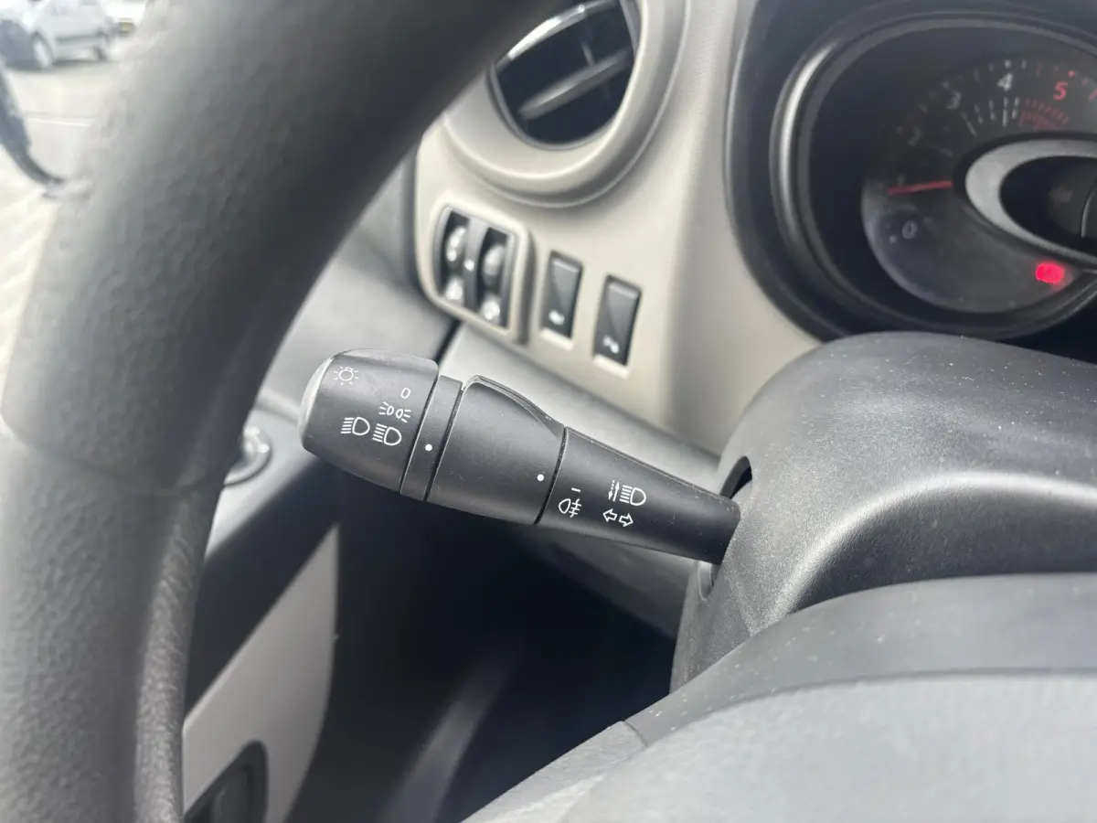 1.6 dCi L1H1*3-PERS*A/C*CRUISE*HAAK*CAM*IMP.*