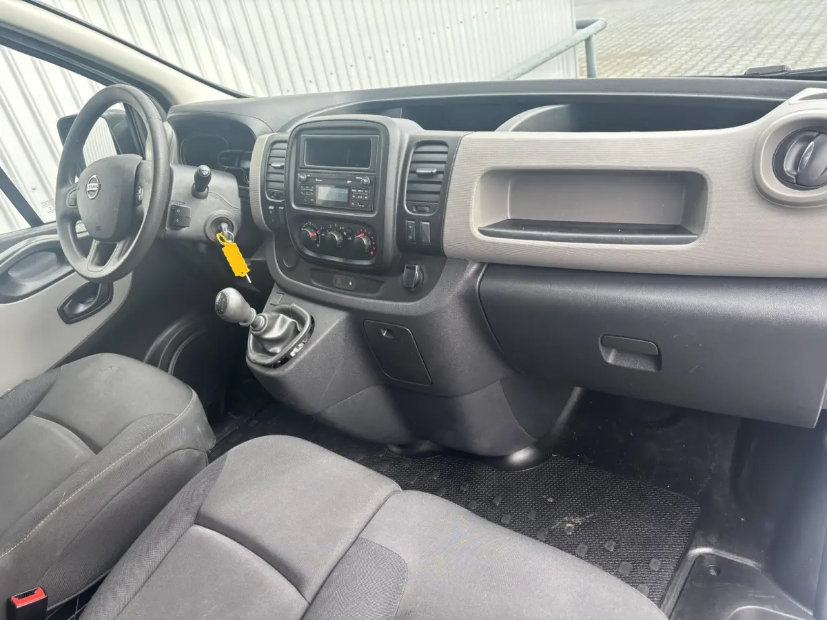 1.6 dCi L1H1*3-PERS*A/C*CRUISE*HAAK*CAM*IMP.*