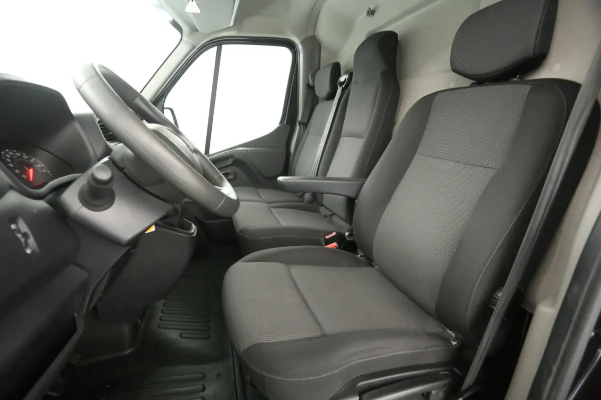 2.3 dCi 150PK L2H2 | Airco | Cruise | Camera | Carplay | 3 Zits | Elektrpakket