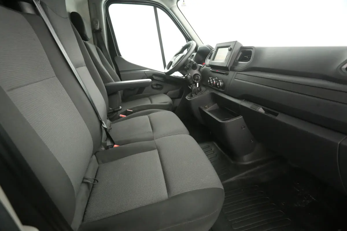 2.3 dCi 150PK L2H2 | Airco | Cruise | Camera | Carplay | 3 Zits | Elektrpakket