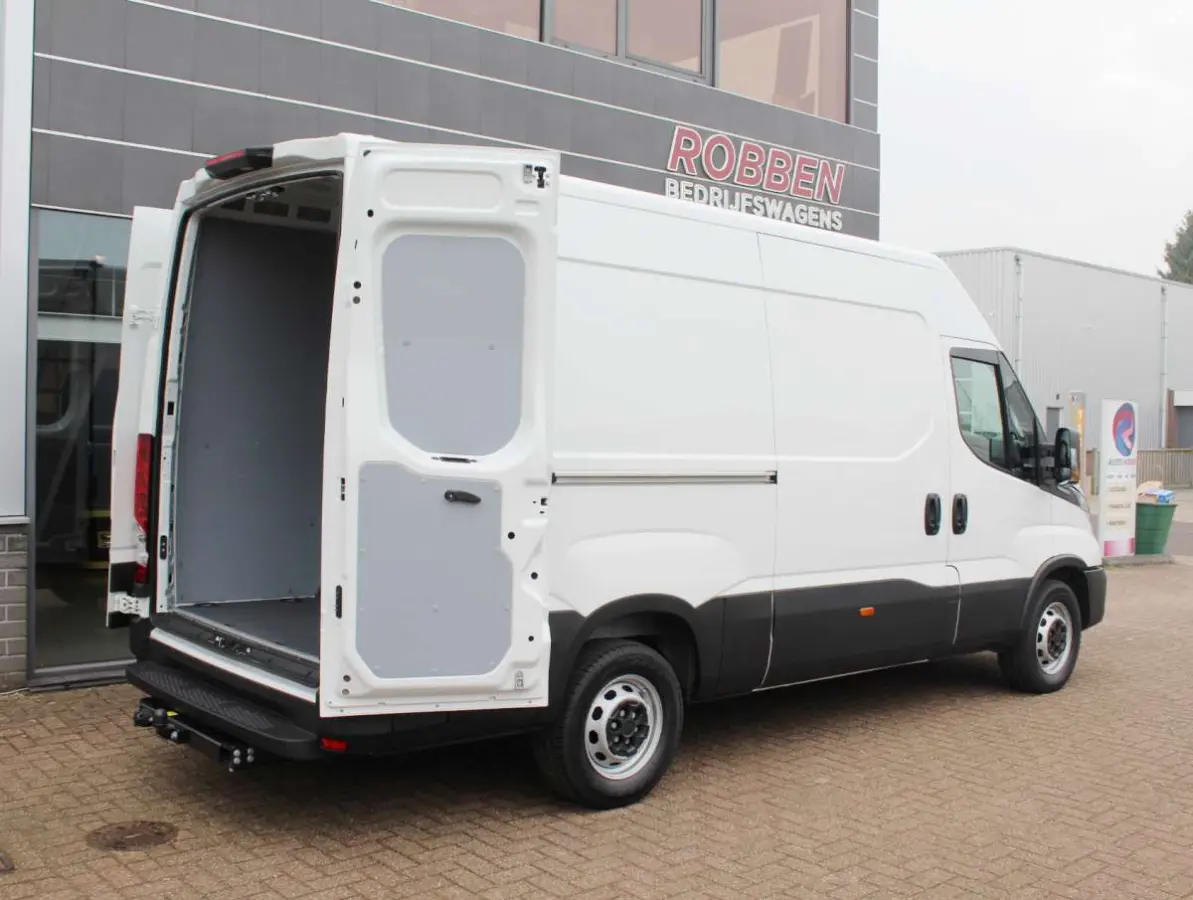 35S16 HA8 2.3 352L H2  Airco/Cruise/Nav/Cam Trekh.