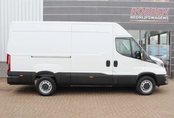 35S16 HA8 2.3 352L H2  Airco/Cruise/Nav/Cam Trekh.
