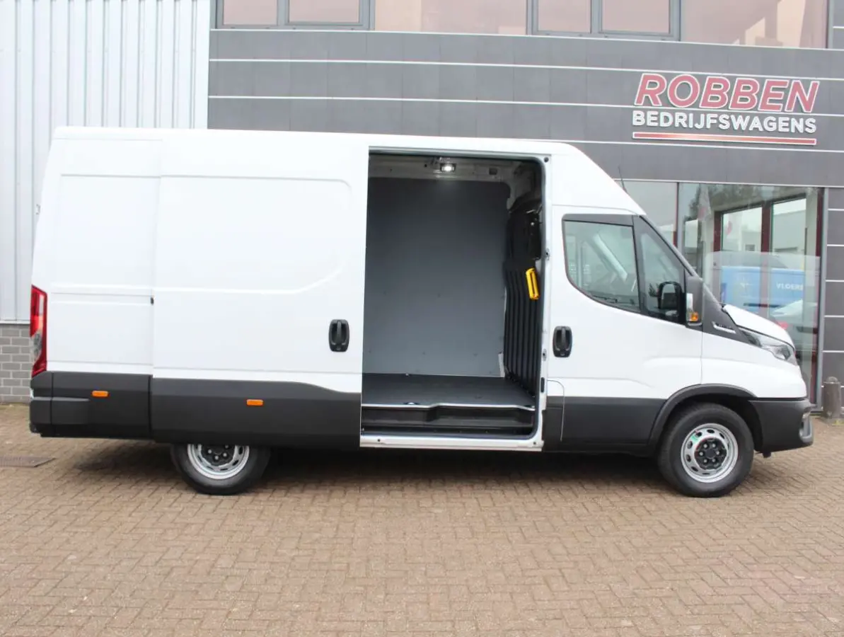 35S16 HA8 2.3 352L H2  Airco/Cruise/Nav/Cam Trekh.