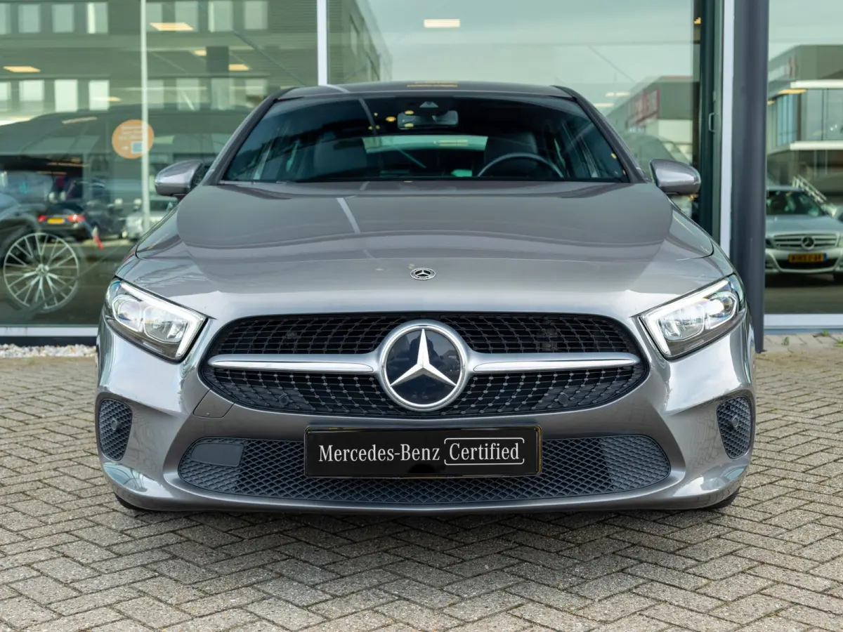 Hatchback 180 Business Solution Luxury Trekhaak