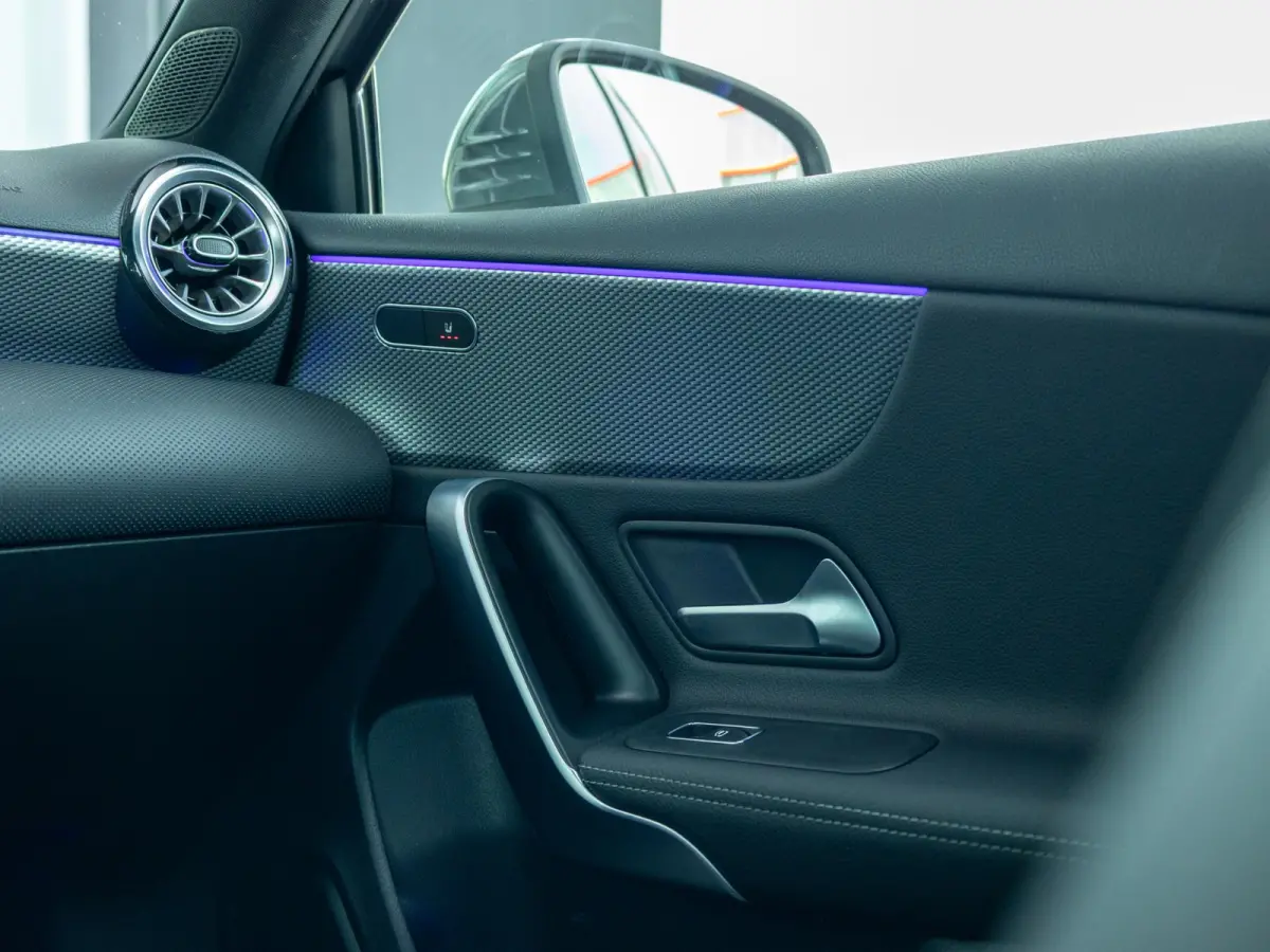 Hatchback 180 Business Solution Luxury Trekhaak