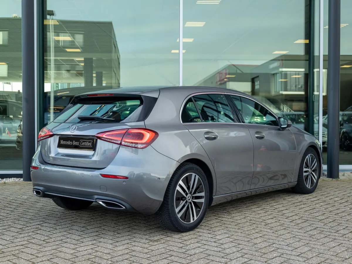 Hatchback 180 Business Solution Luxury Trekhaak