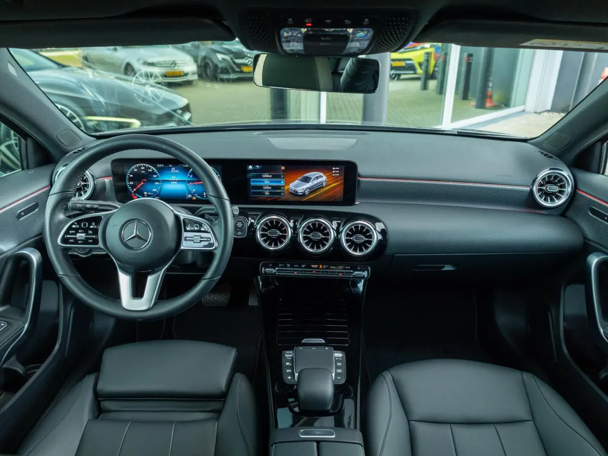 Hatchback 180 Business Solution Luxury Trekhaak
