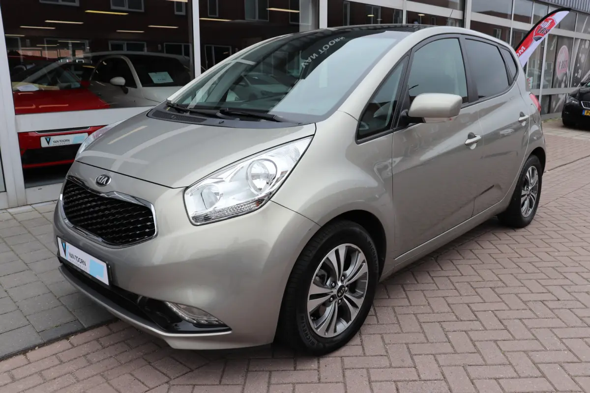 1.6 CVVT ExecutiveLine Automaat. Panoramadak, navigatie, dealeronderhouden!