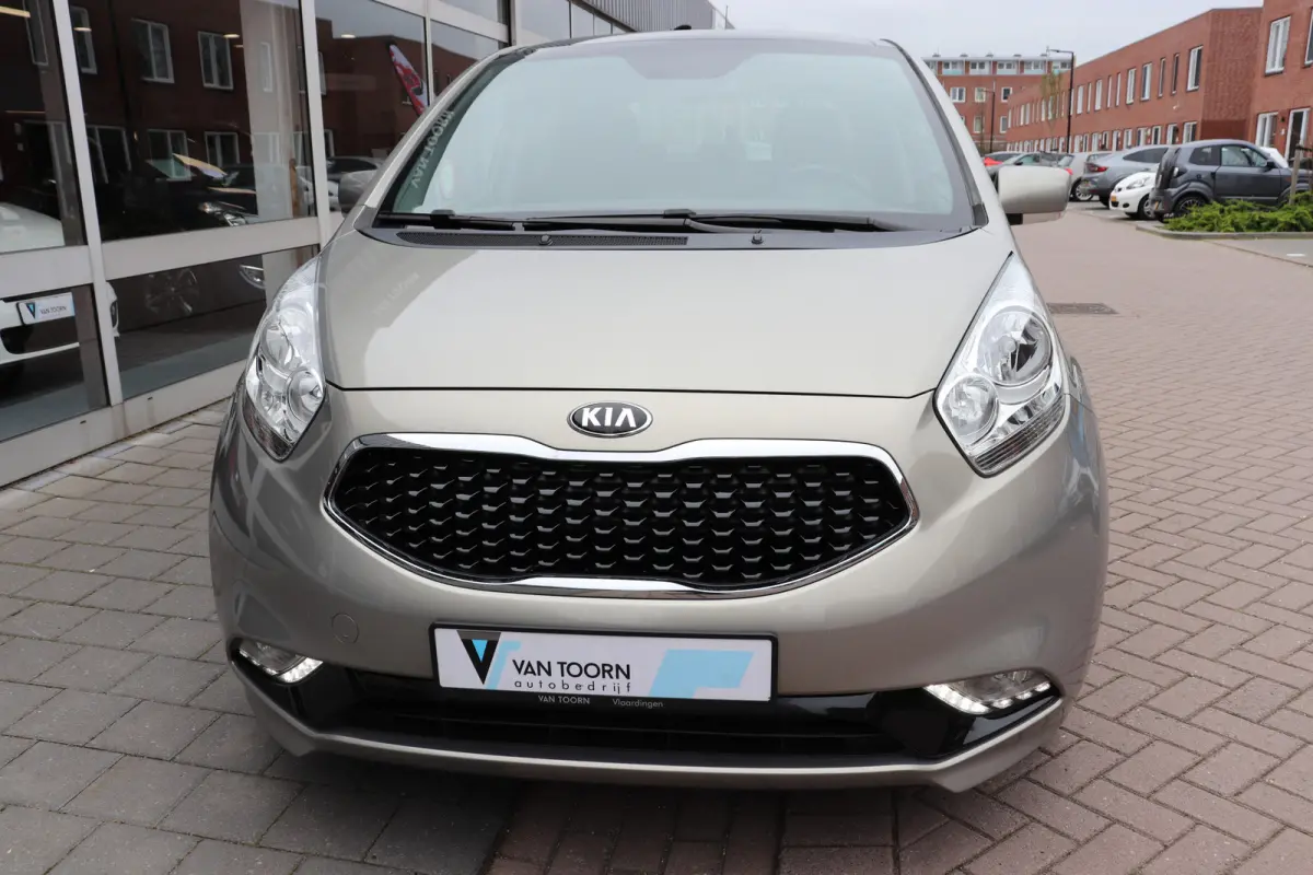 1.6 CVVT ExecutiveLine Automaat. Panoramadak, navigatie, dealeronderhouden!