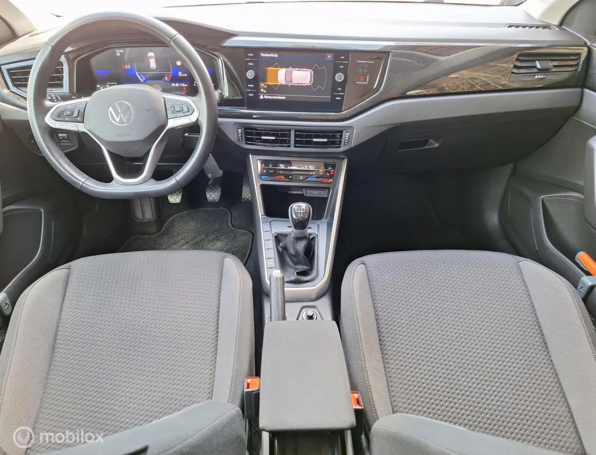 1.0 TSI Life Business Adap. Cruise-Control, Stoelverwarming, Full-Map Navi, Apple-Carplay, Climate-Control, LM-Velgen.