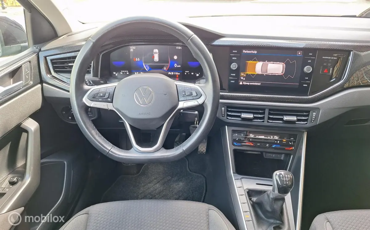 1.0 TSI Life Business Adap. Cruise-Control, Stoelverwarming, Full-Map Navi, Apple-Carplay, Climate-Control, LM-Velgen.